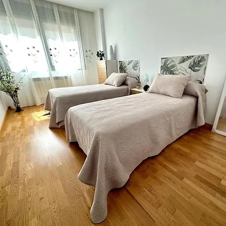 Studio 14 + Garaje Incluido. Nuevo, Elegante, Acogedor. Haro Esterno foto