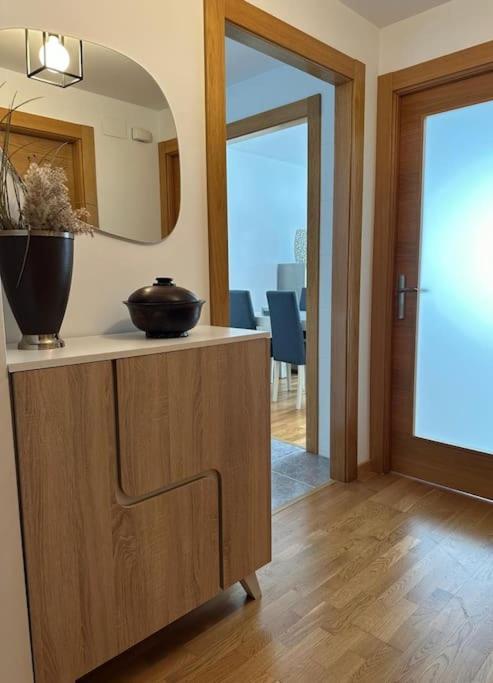 14 + Garaje Incluido. Nuevo, Elegante, Acogedor. Apartment *