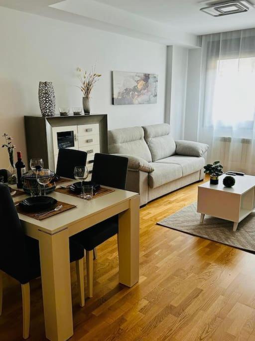 Apartment 14 + Garaje Incluido. Nuevo, Elegante, Acogedor. Haro
